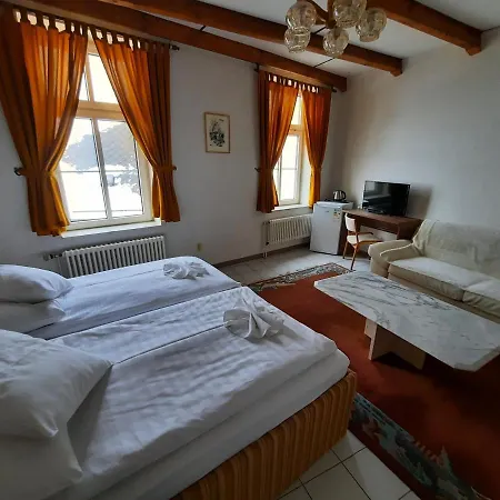 Koruna Hotel 3*